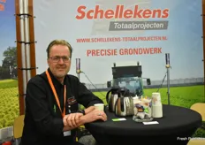 Jan Pieter Schellekens van Schellekens Totaalprojecten was ook present. Jan Pieter is gespecialiseerd in de complete aanleg van teeltvloeren en containervelden.